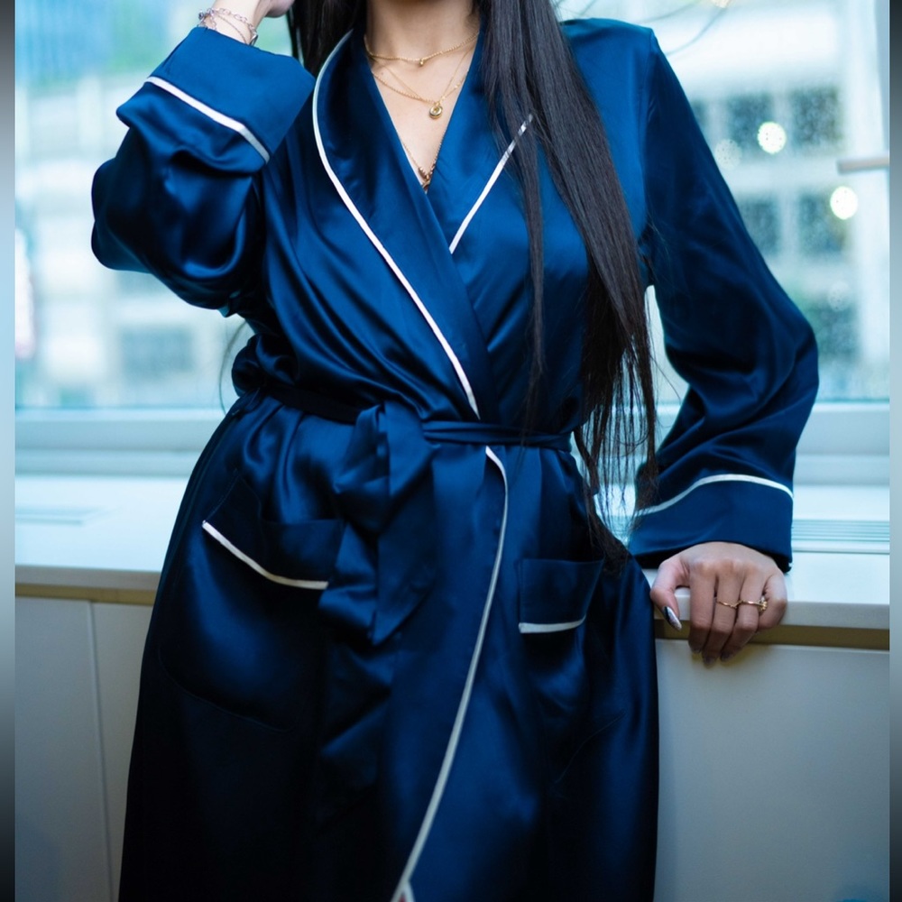 Small Gingerlily London blue silk robe, worn once